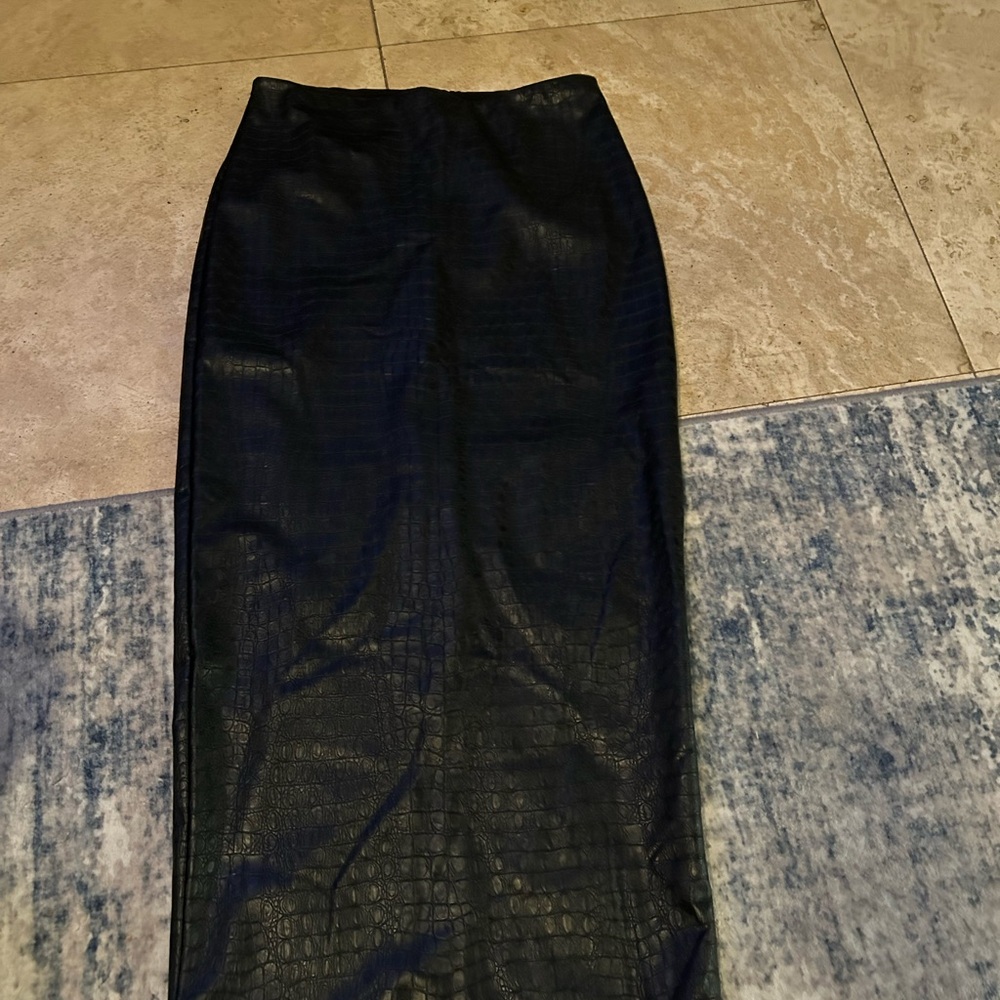 Naked Wardrobe faux leather midi skirt size medium
